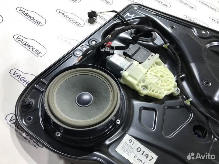 Стеклоподъемник задний правый Volkswagen Passat B6