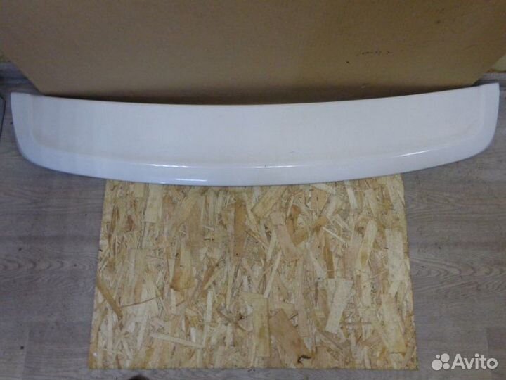 Спойлер (дефлектор) крышки багажника Volkswagen