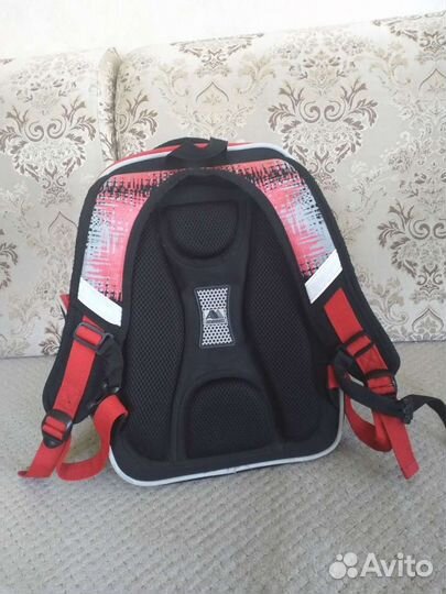 Школьный рюкзаки для мальчиков и для девочек