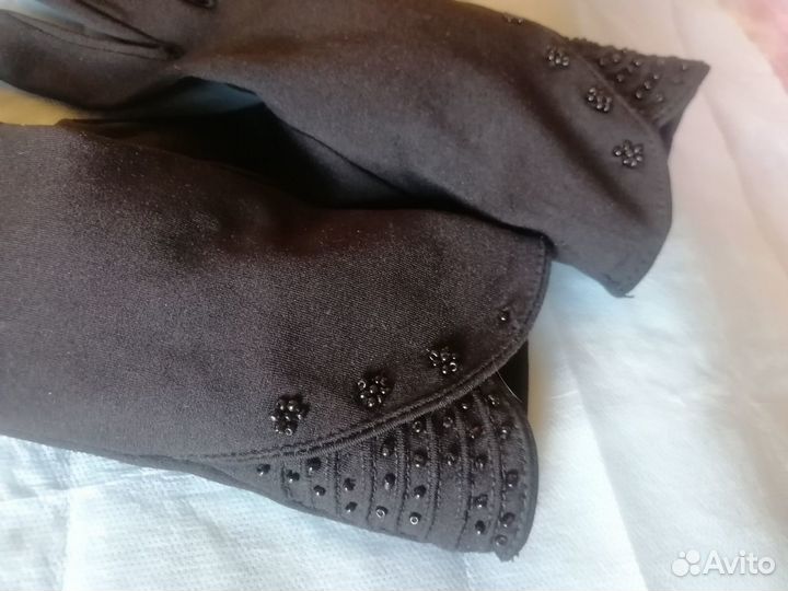 Перчатки женские на небольшую руку