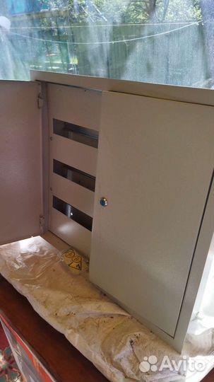 Металлический эл.ящик (щит)