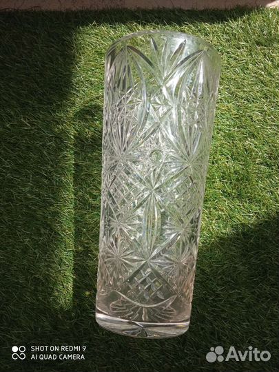 Большая хрустальная ваза