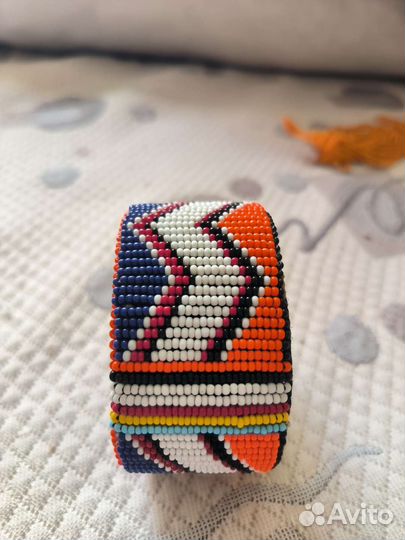 Браслет из бисера