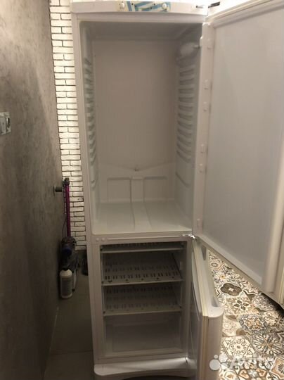 Холодильник indesit BH20