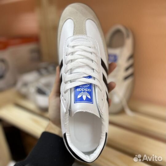 Кроссовки Adidas