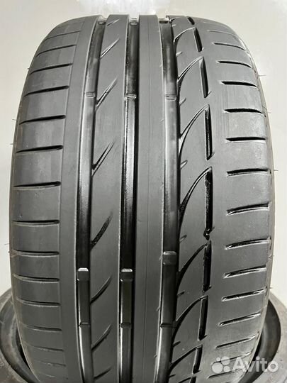 Bridgestone Potenza S001 255/35 R19 и 285/30 R19