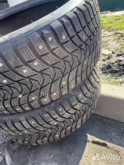 Michelin X-Ice North 3 235/40 R19