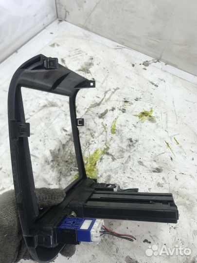 Накладка декоративная на панель Nissan Bluebird