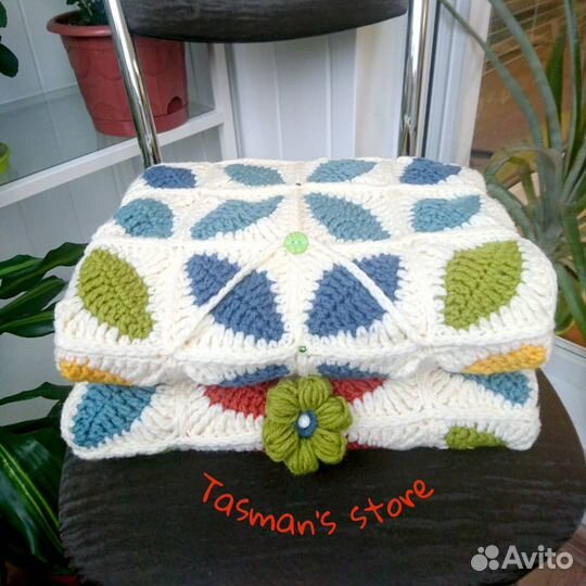 Вязаный детский плед ручной работы