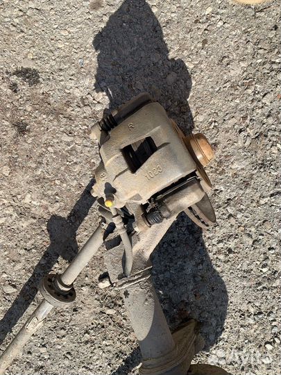 Передние стойки в сборе на Daewoo nexia,lanos