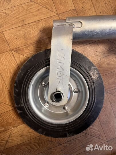 Опорное колесо для прицепа новое