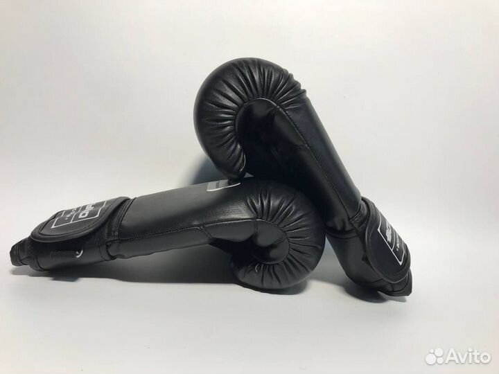 Боксерские перчатки BoyBo basic Black