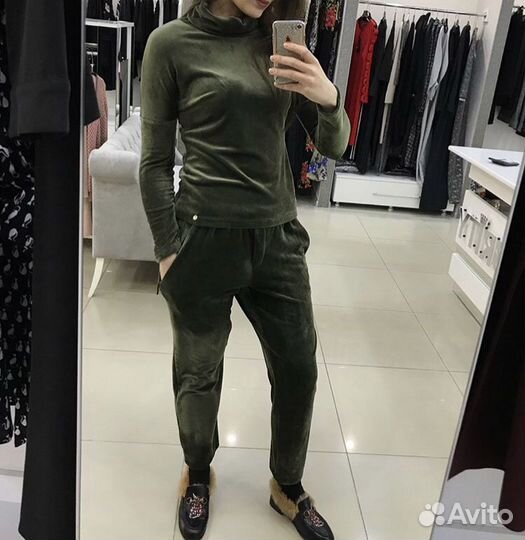 Костюм