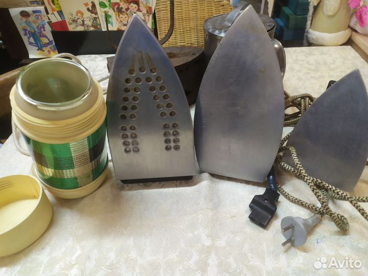 СССР Хозяйственная утварь чайники мясорубка