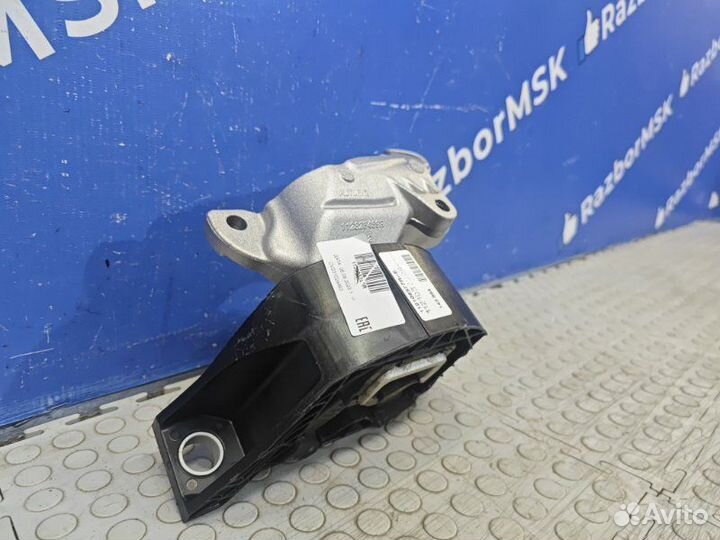 Подушка двигателя правая Reanult Duster 2