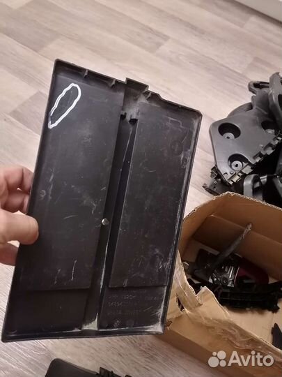 Поддон акб Renault Logan 648947133R