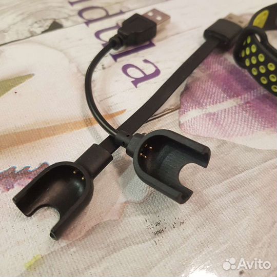 Xiaomi mi band 3: 2 браслета и 4 зарядки