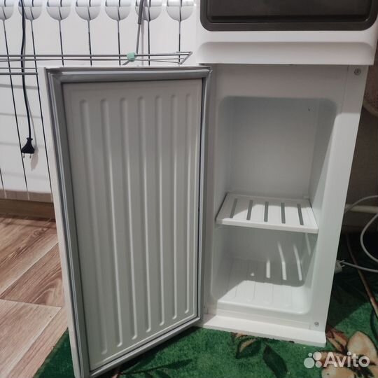 Кулер для воды напольный