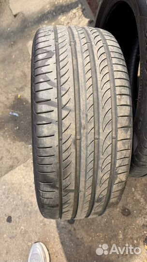 Pirelli Powergy 245/40 R19 98Y