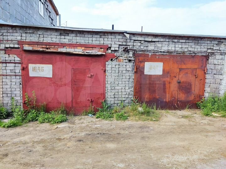 Гараж, > 30 м²