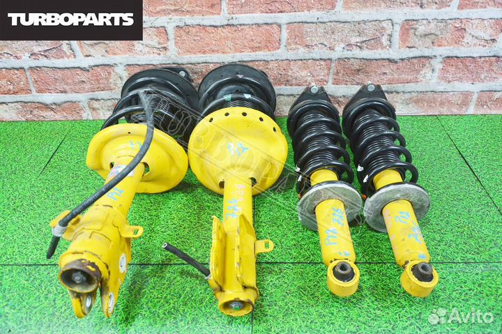 Стойки комплект Subaru Legacy B4 BM EJ25