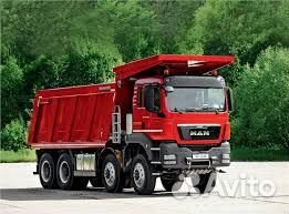 Водитель самосвала