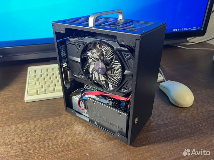 Компактный компьютер mini itx