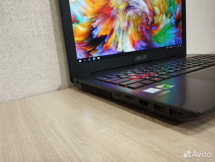 Игровой ноутбук Asus i7/GTX/16gb/IPs/ssd/Full HD