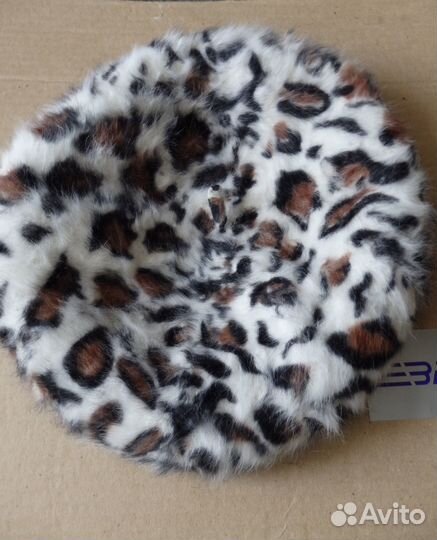 Берет 90% ангора, 10% нейлон. Размер универсальный