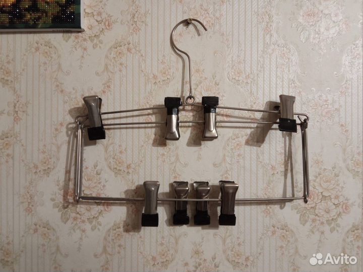 Вешалка для брюк