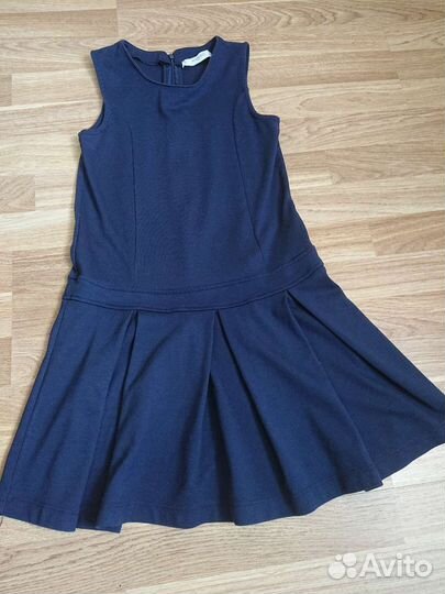 Школьная форма+блузки и спортивный костюм 140