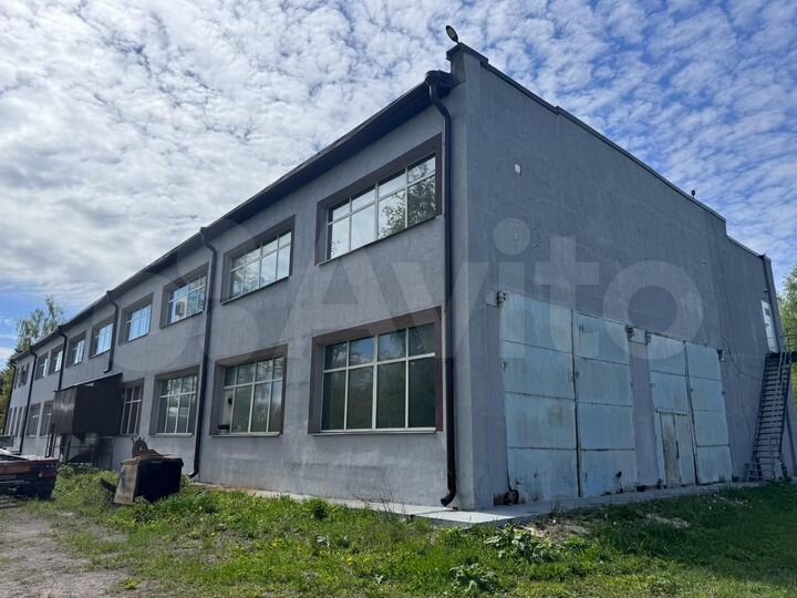 Производственная база, здания 2600 м², зу 4 га