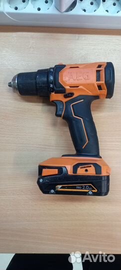 Шуруповерт AEG