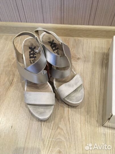 Туфли женские (новые) 38