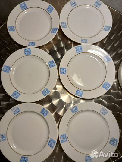 Тарелки фарфоровые