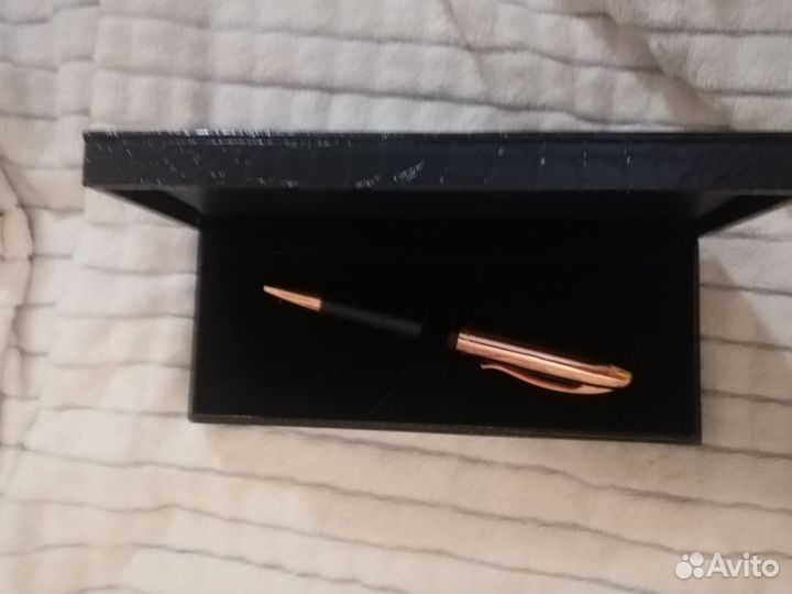 Подарочные наборы:ручка, брелок