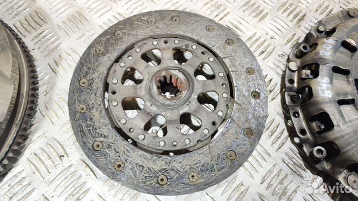 Комплект сцепления BMW 3 E46 2001