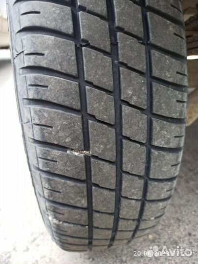 Покрышка на прицеп