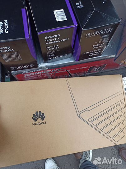 Новый ноутбук Huawei bode-WDH9