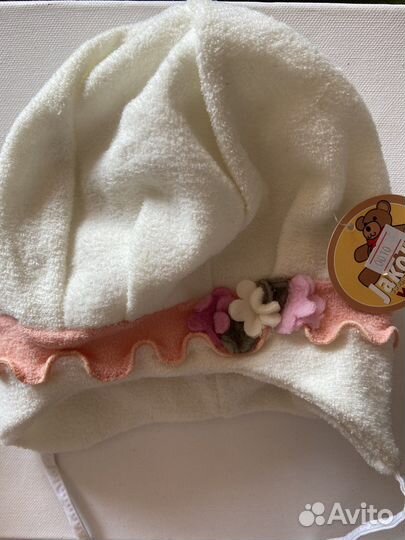 Шапочка для девочки на весну