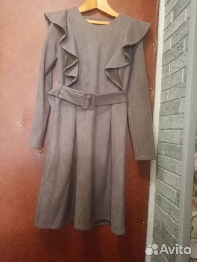 Платье женское