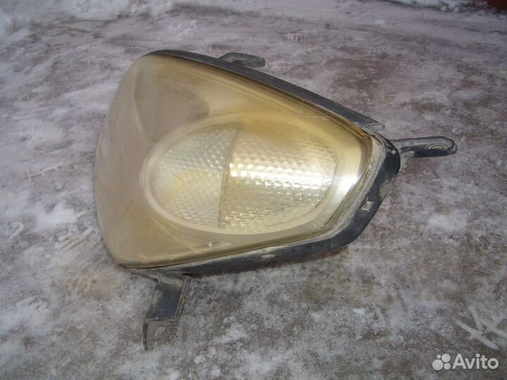 Фара левая Тойота Раф 4 с03-05г