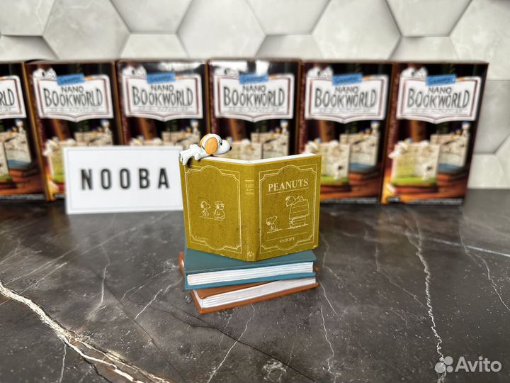 Snoopy Book (Набор фигурок)