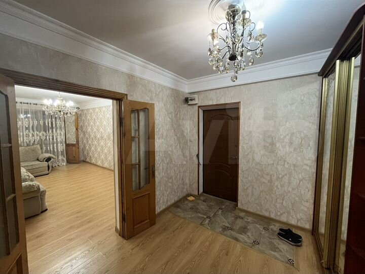 3-к. квартира, 65 м², 4/9 эт.