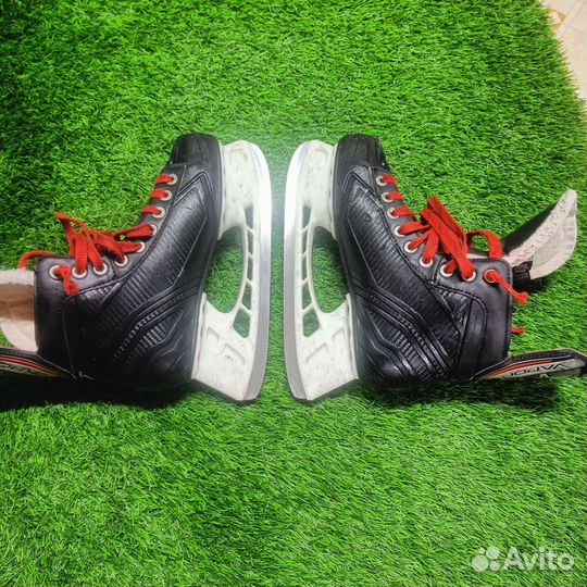 Хоккейные коньки bauer