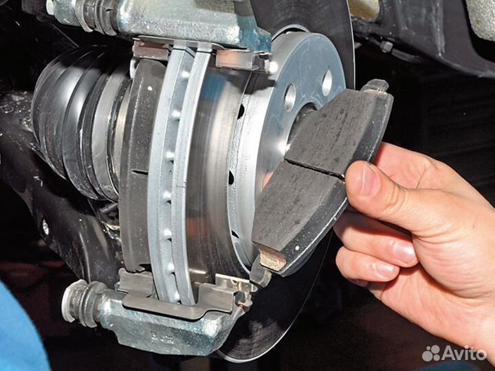 Замена тормозных колодок и дисков