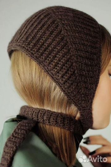 Вязаный чепчик ручная работа