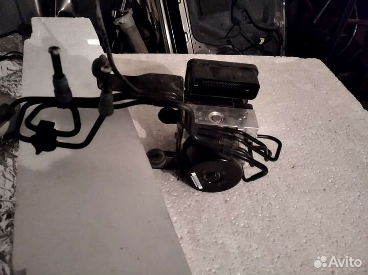 Блок ABS Ford Focus 3