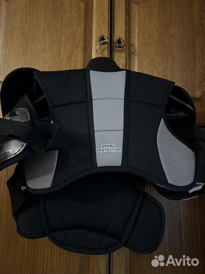 Нагрудник хоккейный bauer мужской L