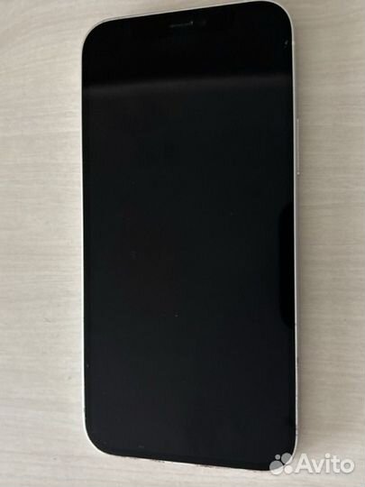 iPhone 12, 64 ГБ